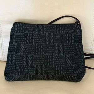 Maruca Handmade Boulder Colorado Black Gray Abstract Design Small Crossbody Bag